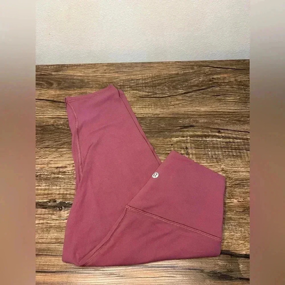 Lululemon Align Pant II *15" size 4 Cropped - Picture 1 of 4
